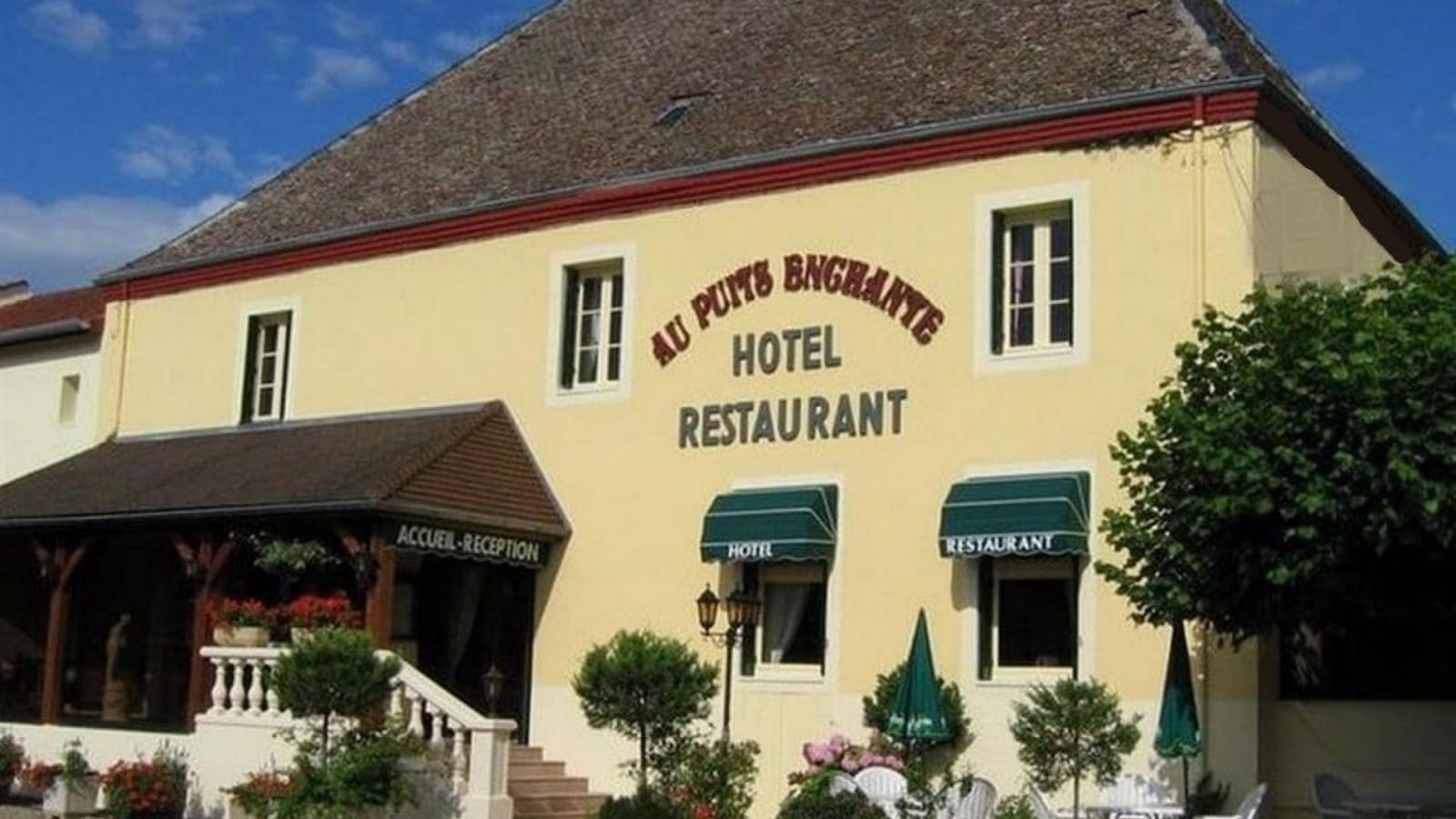 Hôtel-Restaurant Au Puits Enchanté