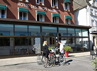 Les Trois Maures - VERDUN-SUR-LE-DOUBS